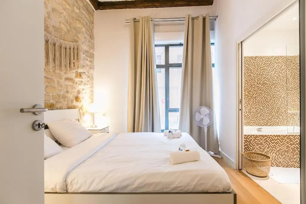 Coeur De Voltaire - Loft Cosy Parisien Apartment Paris